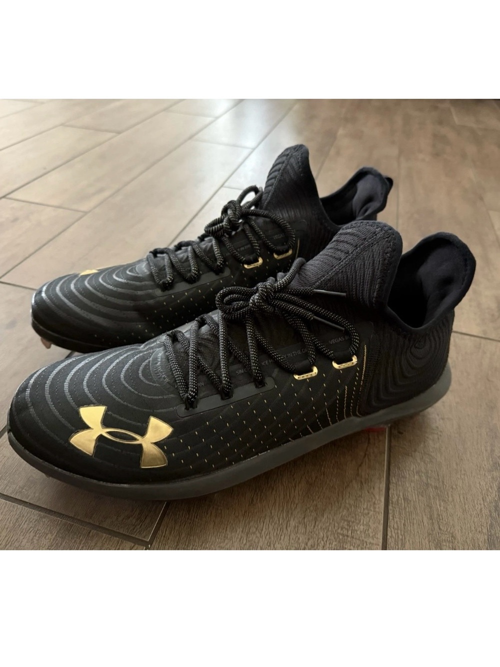 Under Armour UA Harper 4 Low ST DS Baseball Cleats Black Gold 3022059-004 Sz 16